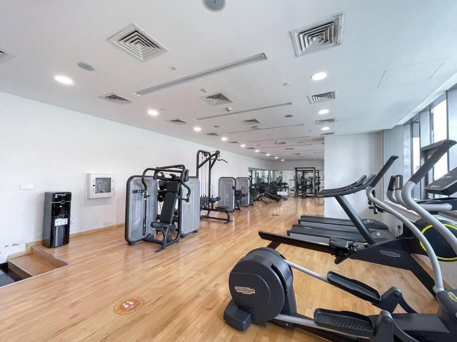 Cozy Studio In Sparkle Tower Jbr By Suiteable Dubai Esterno foto