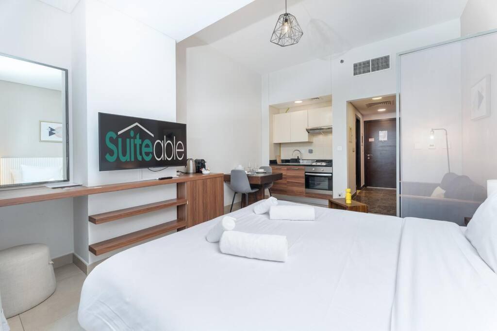 Cozy Studio In Sparkle Tower Jbr By Suiteable Dubai Esterno foto